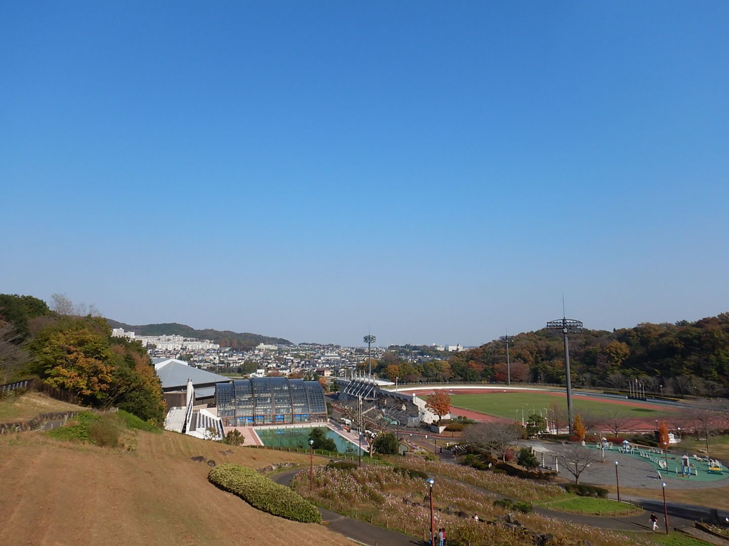 児童養護施設　外出　荻野運動公園　厚木